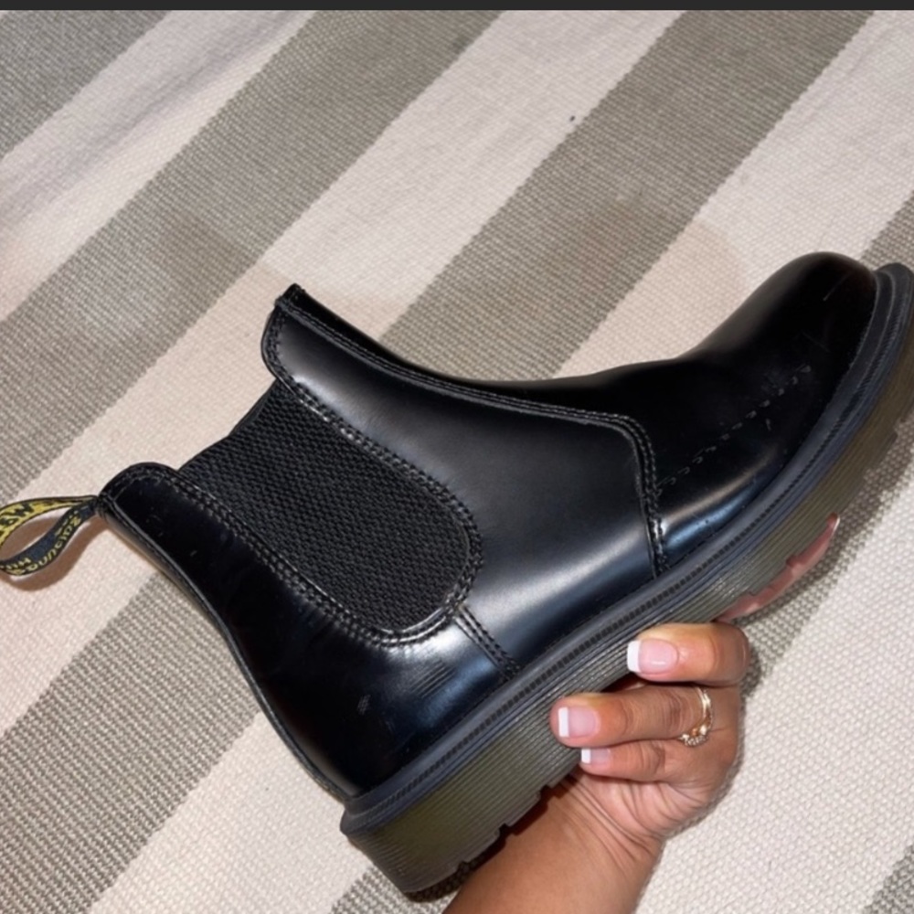 - Dr Marten Chelsea Style Boots